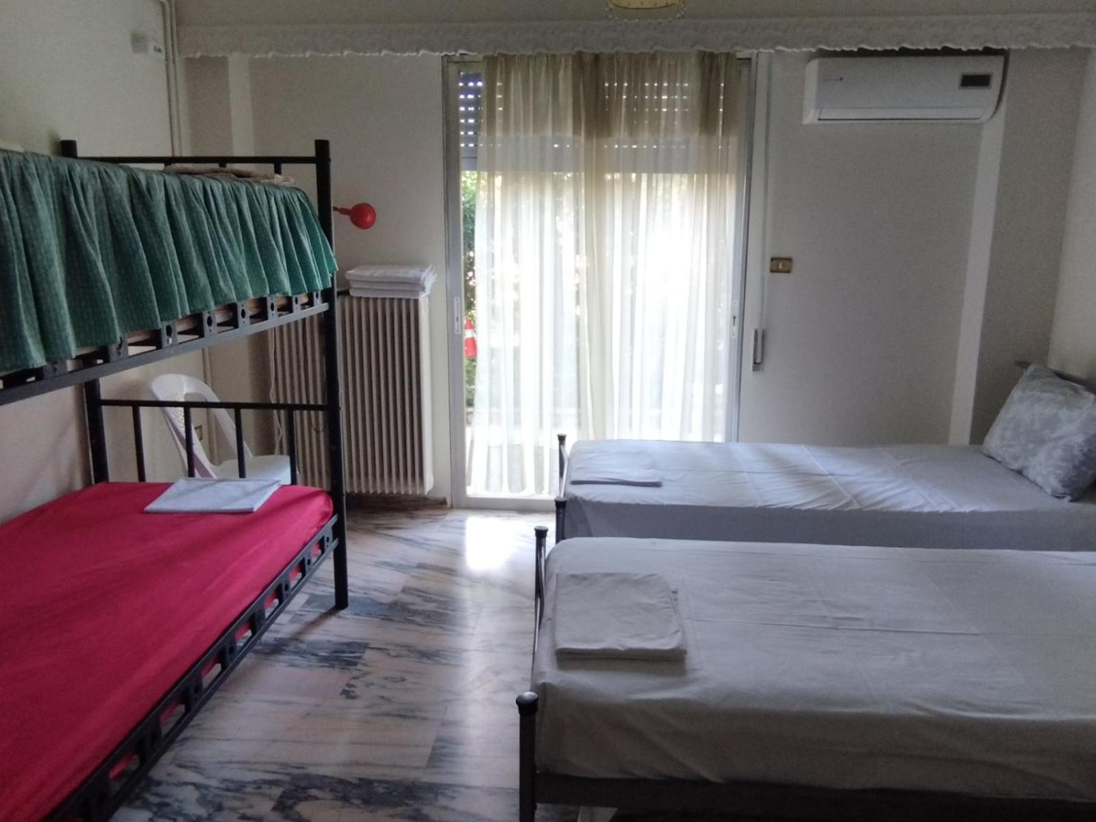 Vacations In Patra Rooms 外观 照片